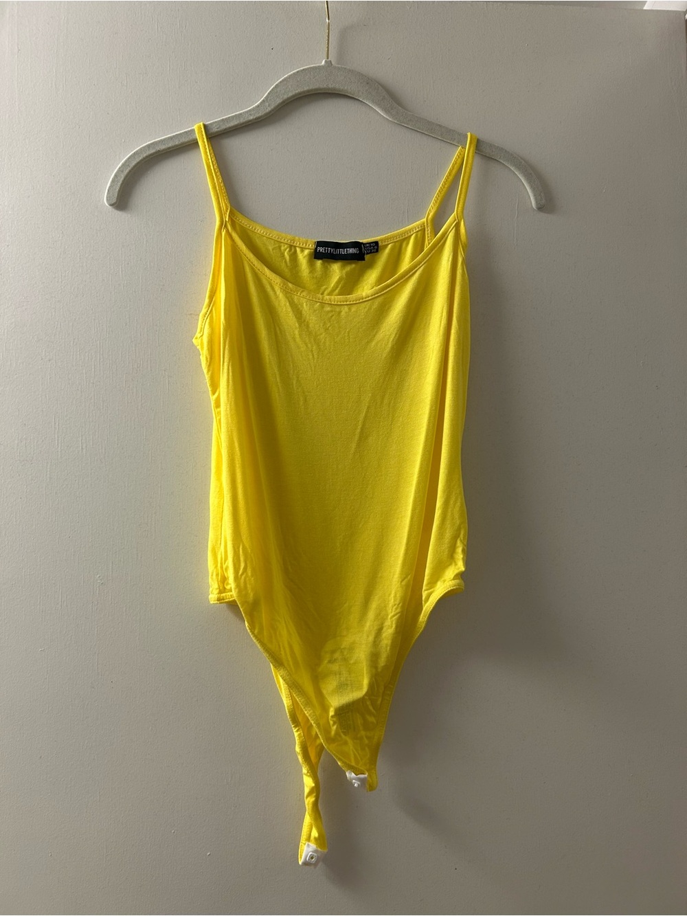 PrettyLittleThing Yellow Scoop Neck Bodysuit